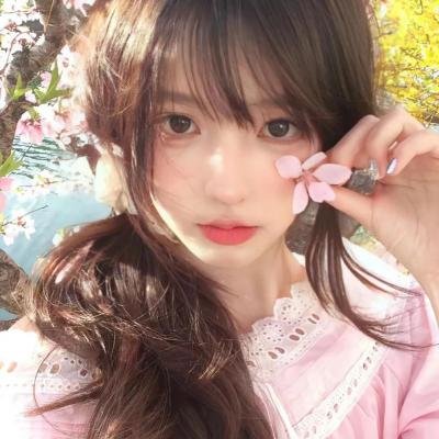 三个摩登女性 海报